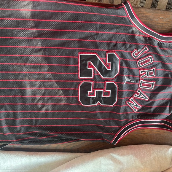 Michael Jordan Jersey - Picture 5 of 5